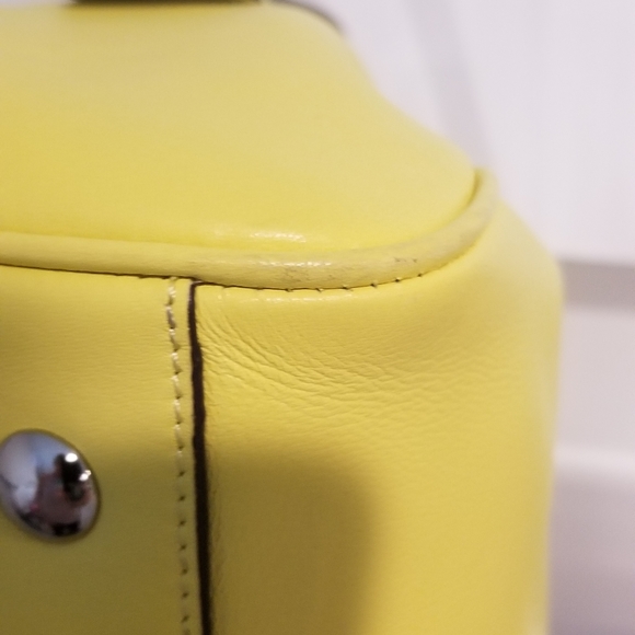 Coach Legacy Haley in Yellow leather - Picture 14 of 14